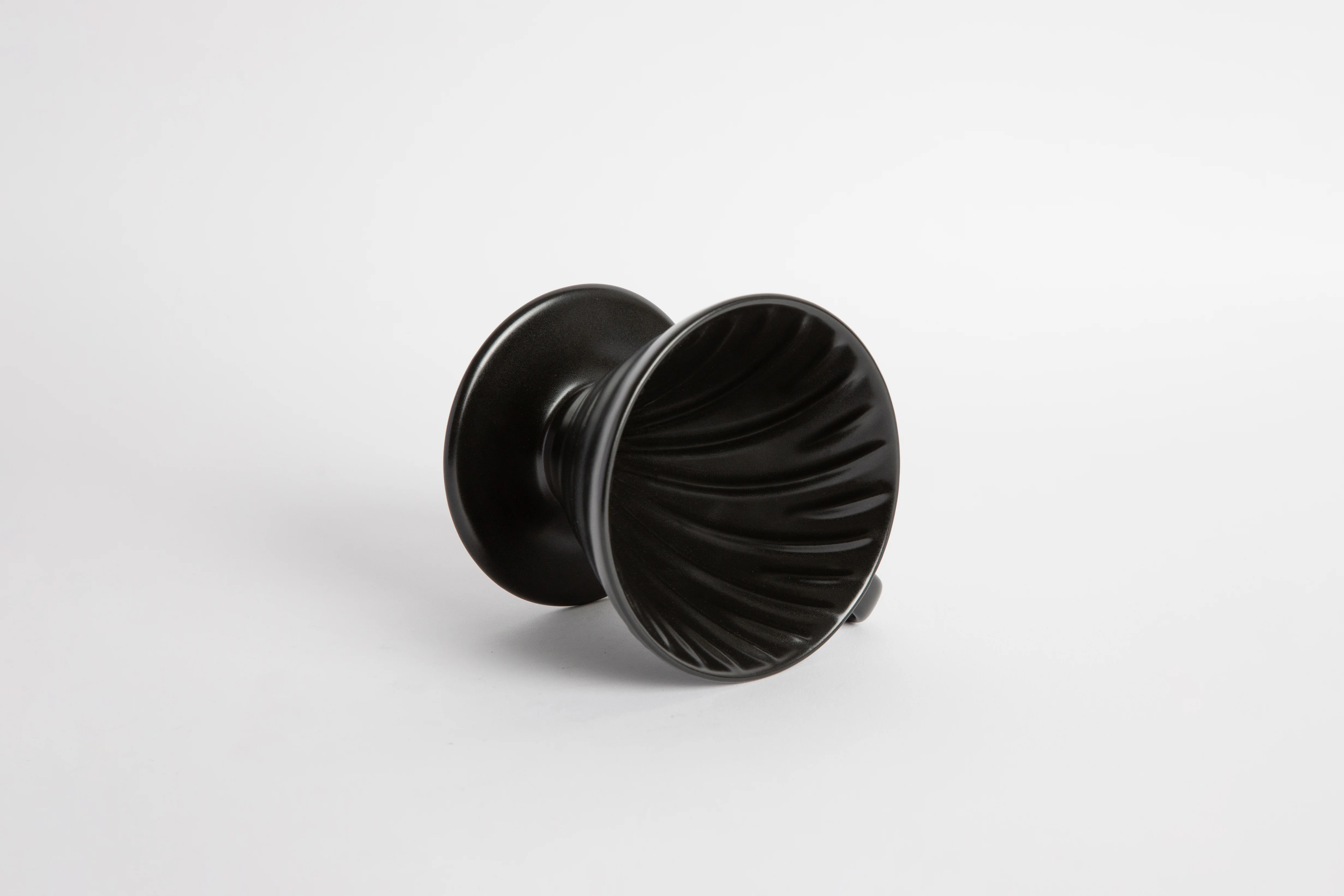 V60 Ceramic Coffee Dripper 02 New Colors - Image 11