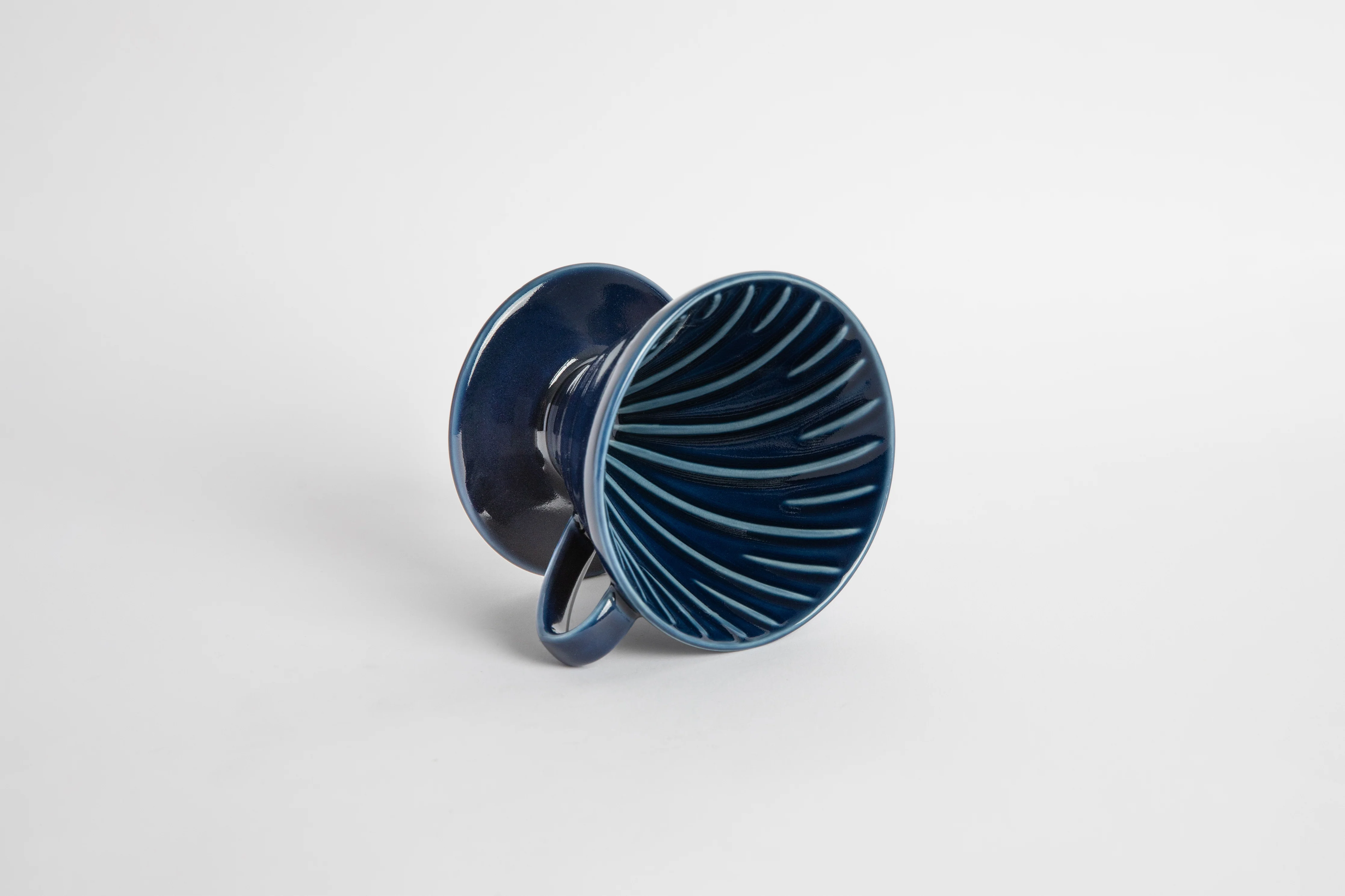 V60 Ceramic Coffee Dripper 02 New Colors - Image 17