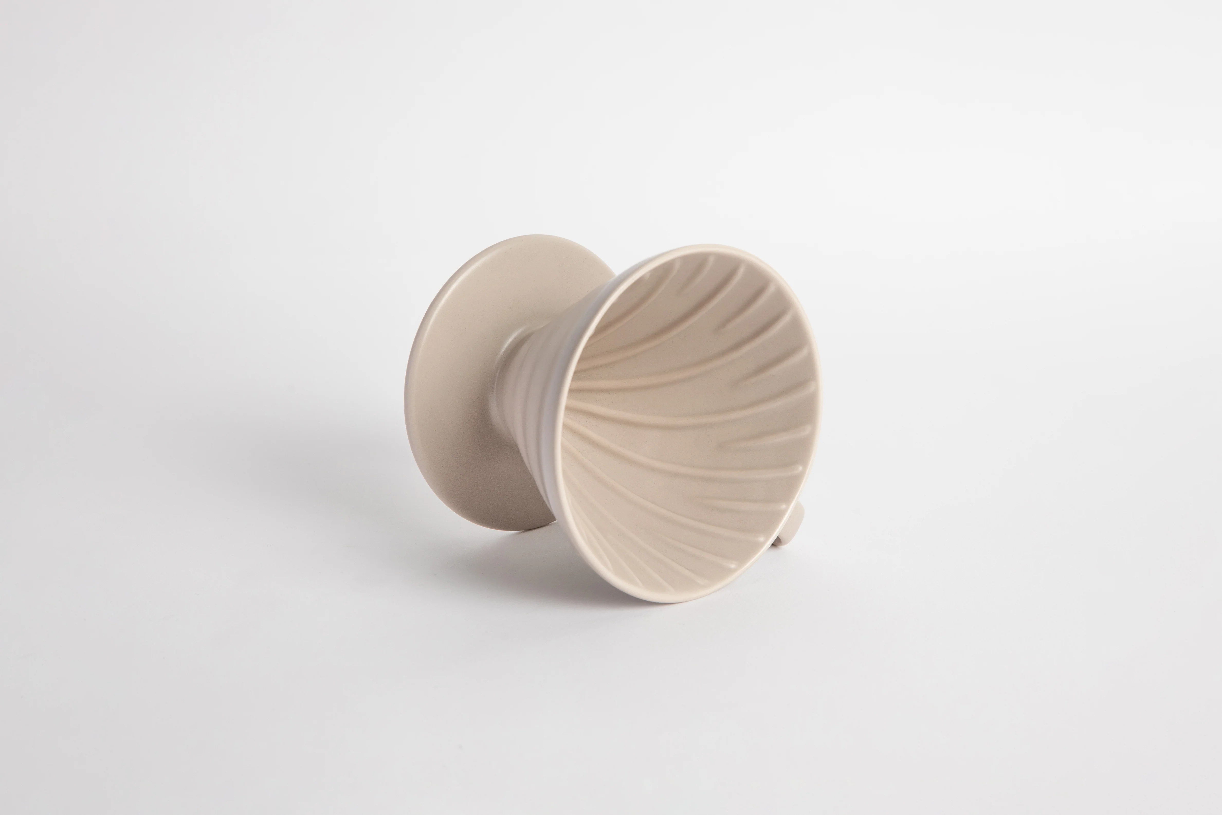 V60 Ceramic Coffee Dripper 02 New Colors - Image 5