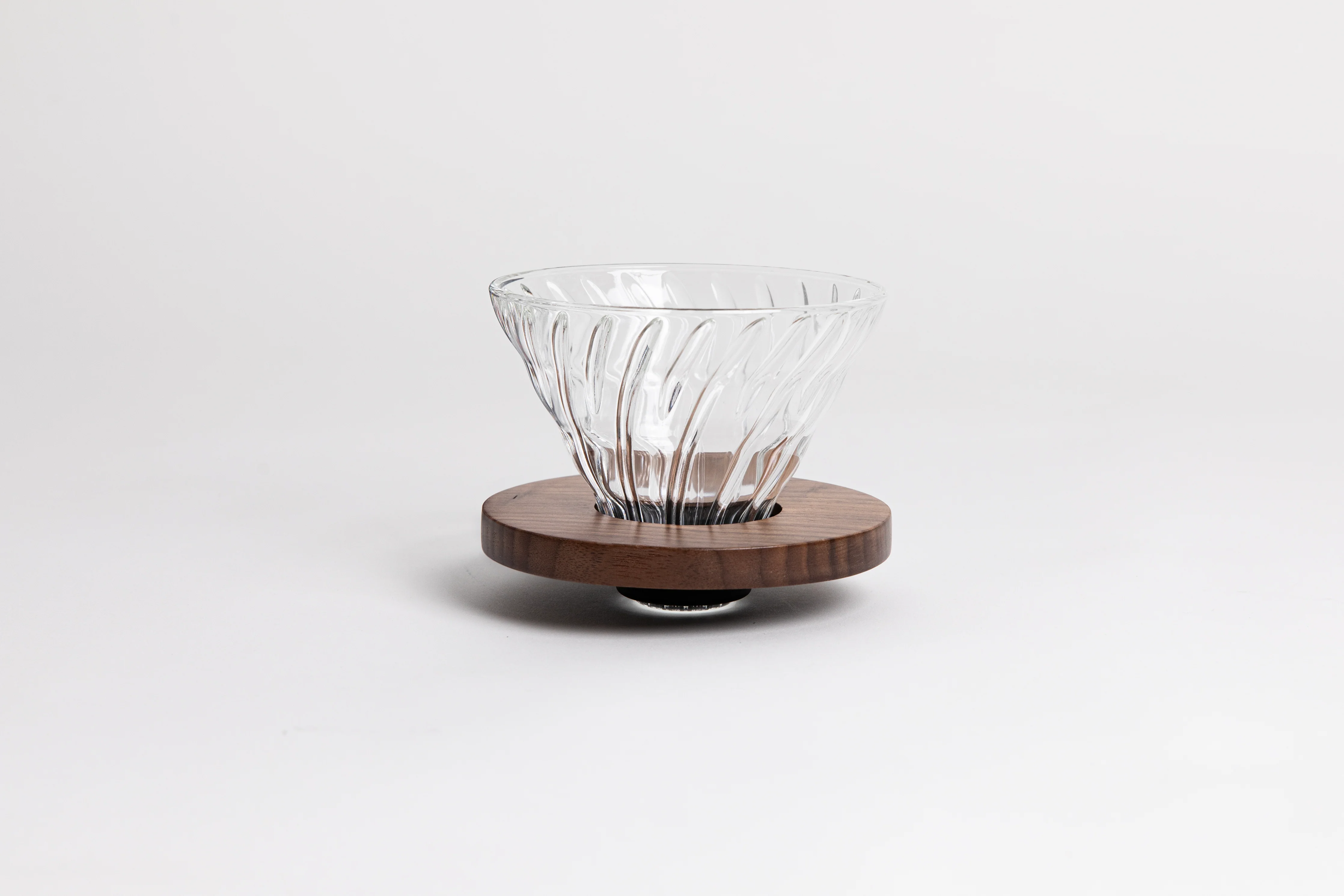 V60 Glass Dripper 02 Walnut Series