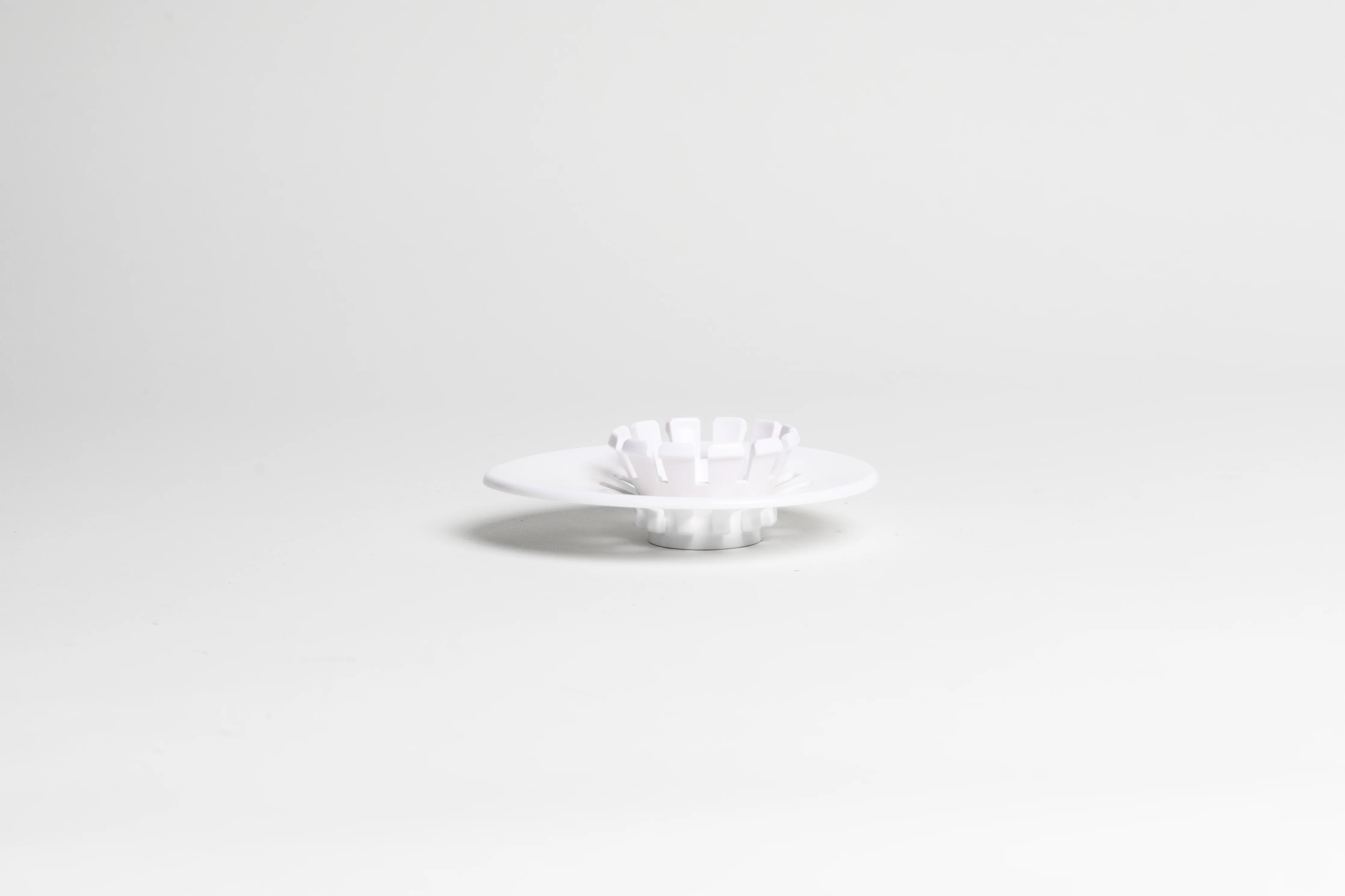 V60 "Suiren" Coffee Dripper Base - Image 2
